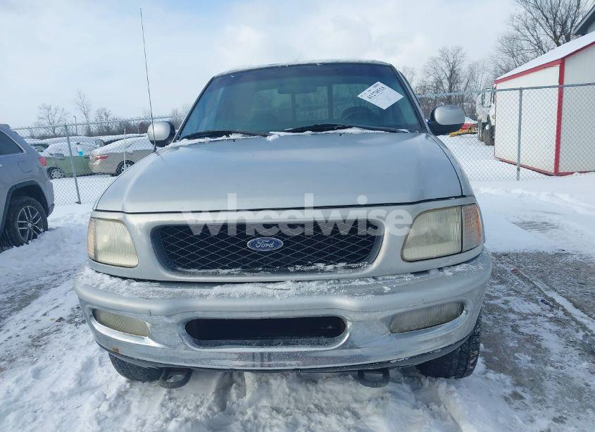 Photo 12 of 1998 Ford F-150 LARIAT/STANDARD/XL/XLT (VIN 1FTRX18L1WNC01067)