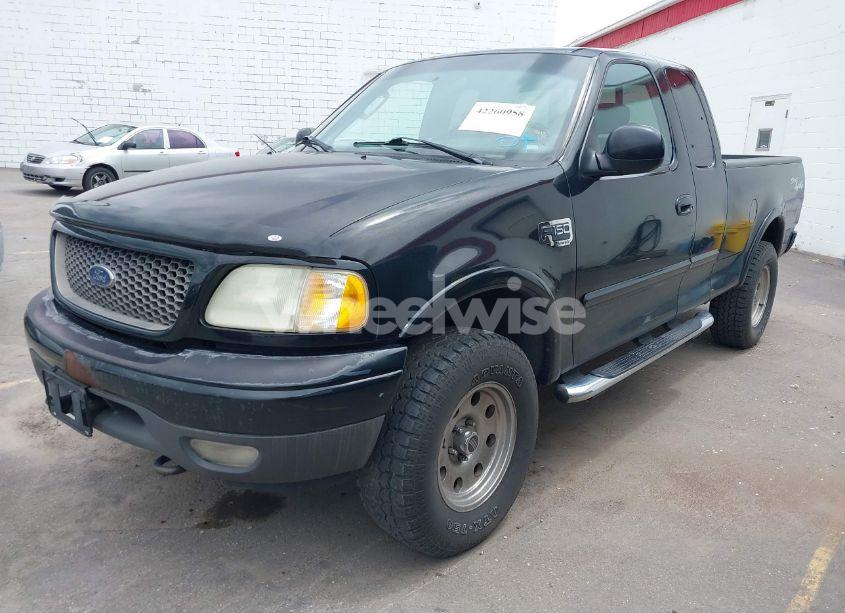 Photo 2 of 2002 Ford F-150 LARIAT/XL/XLT (VIN 1FTRX18L22NB52780)