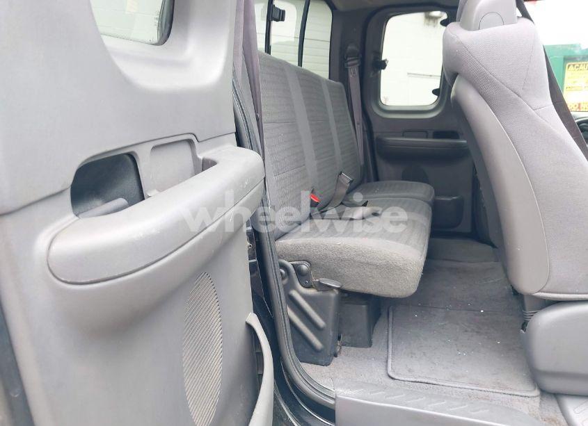 Photo 8 of 2002 Ford F-150 LARIAT/XL/XLT (VIN 1FTRX18L22NB52780)