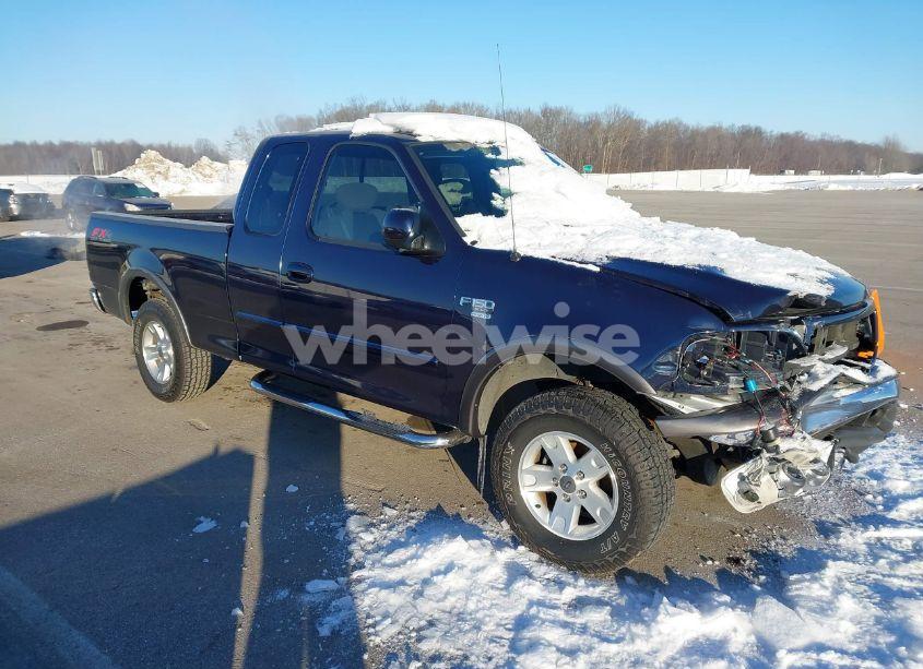 2003 Ford F-150 LARIAT/XL/XLT (VIN 1FTRX18L23NB39769) main photo