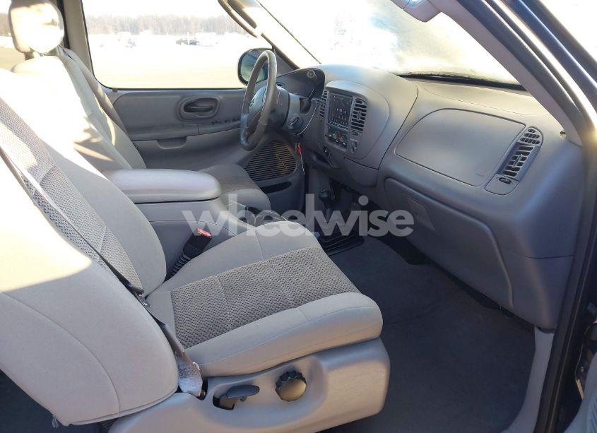 Photo 5 of 2003 Ford F-150 LARIAT/XL/XLT (VIN 1FTRX18L23NB39769)