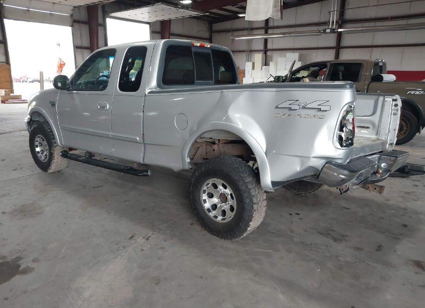 Photo 3 of 2000 Ford F-150 LARIAT/WORK SERIES/XL/XLT (VIN 1FTRX18L2YKA64936)