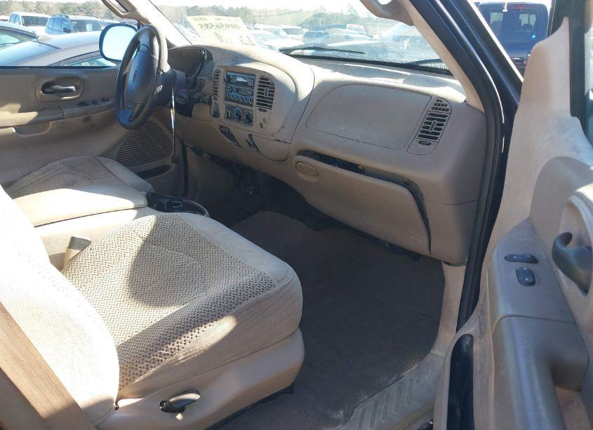 Photo 5 of 2000 Ford F-150 LARIAT/WORK SERIES/XL/XLT (VIN 1FTRX18L2YNC24750)