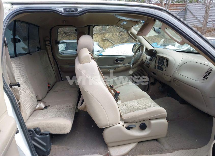 Photo 8 of 2003 Ford F-150 LARIAT/XL/XLT (VIN 1FTRX18L33NA05126)