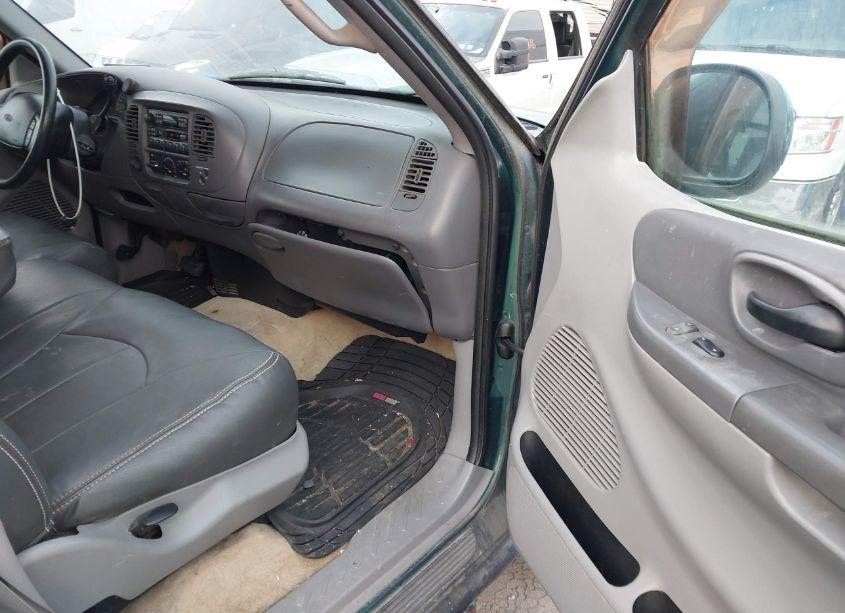 Photo 5 of 1999 Ford F-150 LARIAT/XL/XLT (VIN 1FTRX18L3XNB54397)