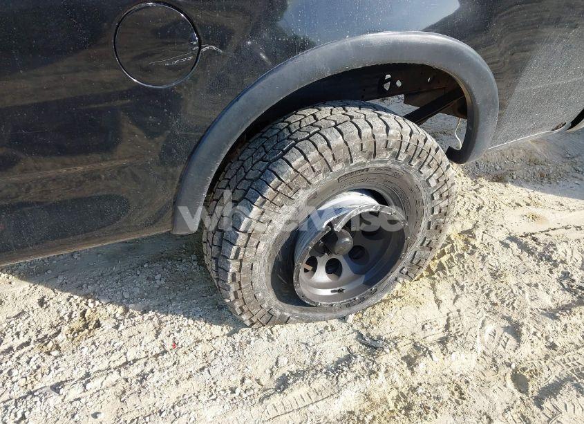 Photo 6 of 2002 Ford F-150 LARIAT/XL/XLT (VIN 1FTRX18L42NA12388)