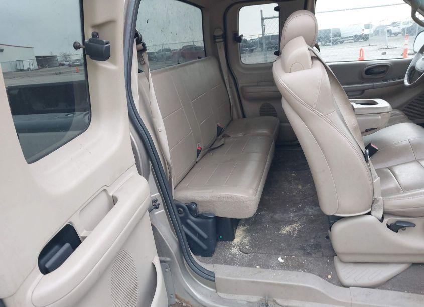 Photo 8 of 2001 Ford F-150 LARIAT/XL/XLT (VIN 1FTRX18L51KA23142)