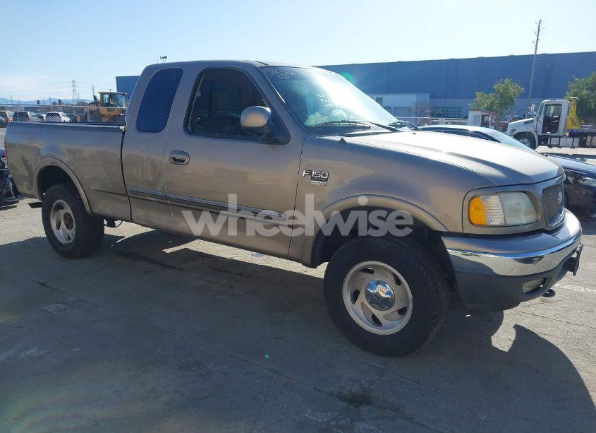 2001 Ford F-150 LARIAT/XL/XLT (VIN 1FTRX18L51NA36875) main photo