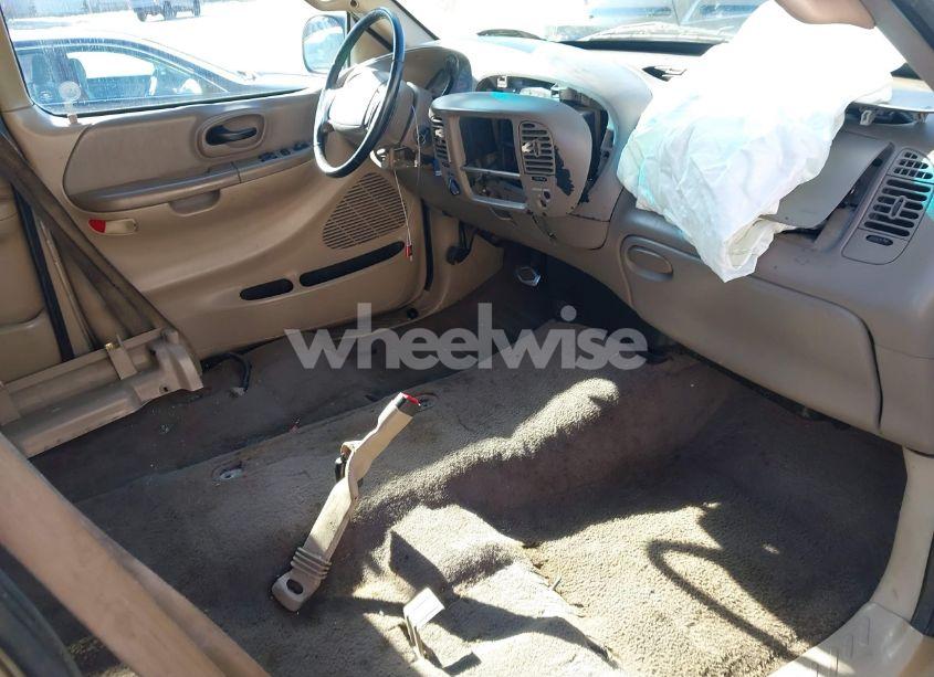 Photo 5 of 2001 Ford F-150 LARIAT/XL/XLT (VIN 1FTRX18L51NA36875)