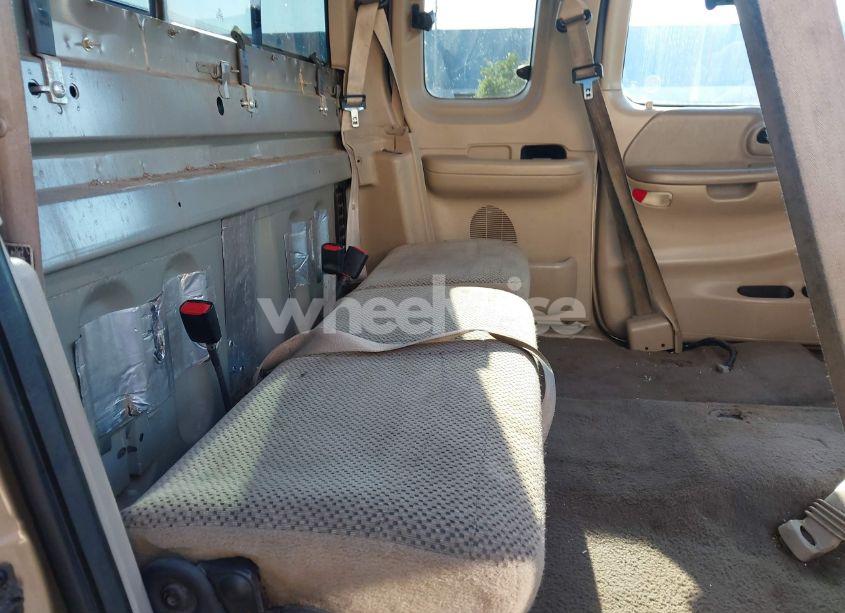 Photo 8 of 2001 Ford F-150 LARIAT/XL/XLT (VIN 1FTRX18L51NA36875)