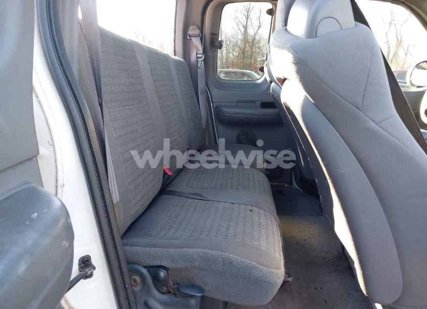 Photo 8 of 2001 Ford F-150 LARIAT/XL/XLT (VIN 1FTRX18L51NB30674)