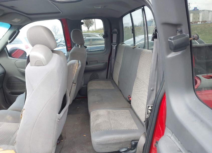 Photo 8 of 2002 Ford F-150 LARIAT/XL/XLT (VIN 1FTRX18L52NC06699)