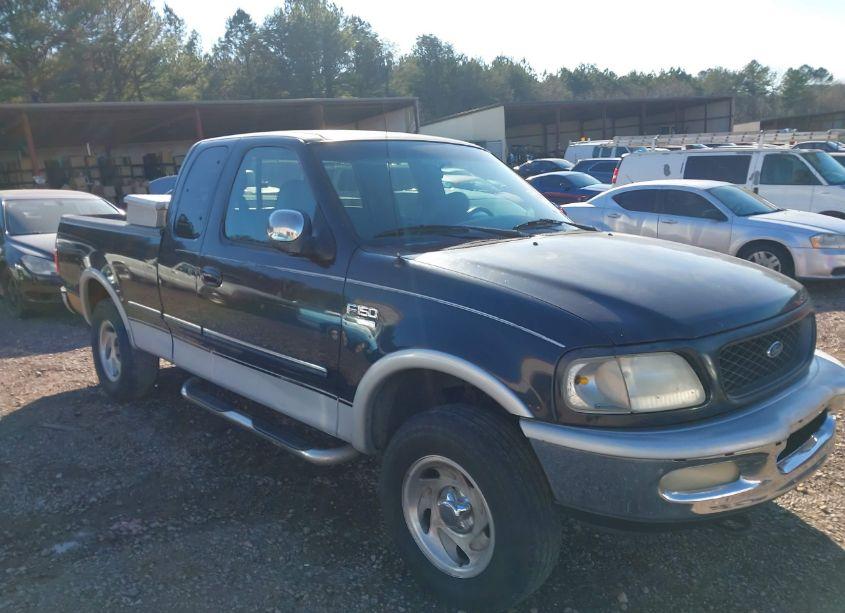 1998 Ford F-150 LARIAT/STANDARD/XL/XLT (VIN 1FTRX18L5WNC39904) main photo