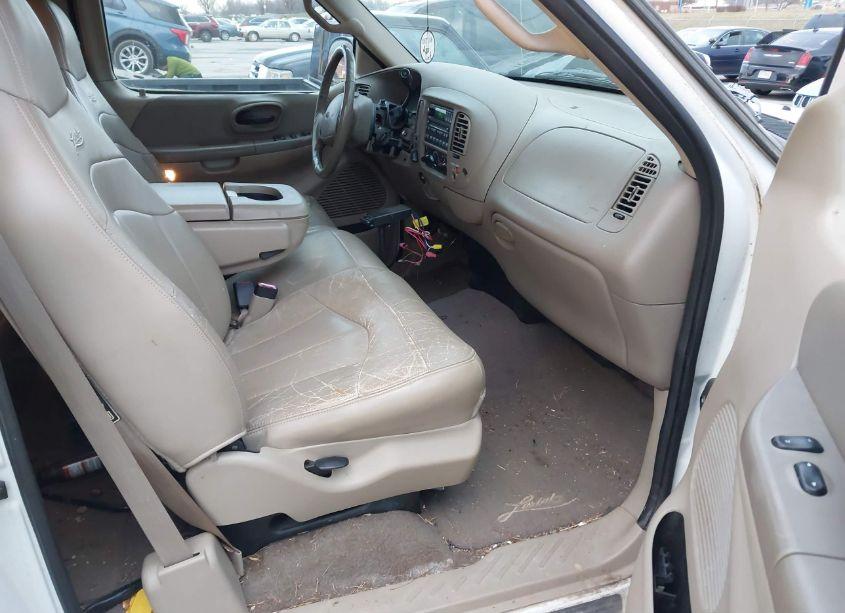 Photo 5 of 2000 Ford F-150 LARIAT/WORK SERIES/XL/XLT (VIN 1FTRX18L5YNA91420)