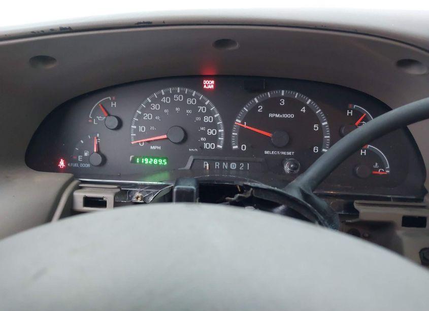 Photo 7 of 2000 Ford F-150 LARIAT/WORK SERIES/XL/XLT (VIN 1FTRX18L5YNA91420)