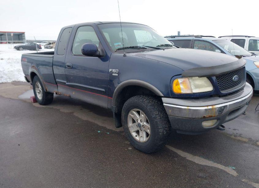 2002 Ford F-150 LARIAT/XL/XLT (VIN 1FTRX18L62KB45946) main photo