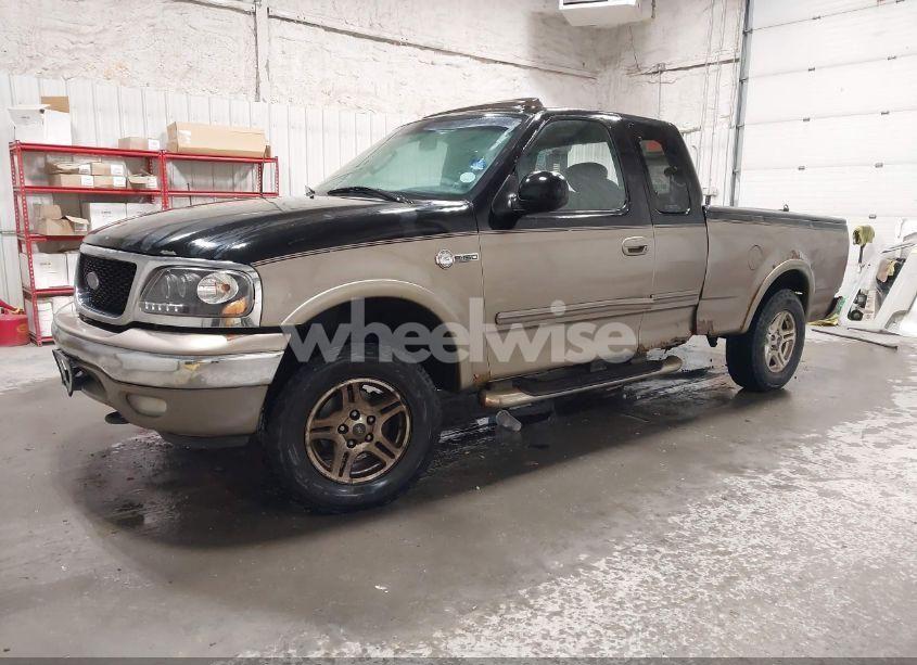 2003 Ford F-150 LARIAT/XL/XLT (VIN 1FTRX18L73NA93596) main photo