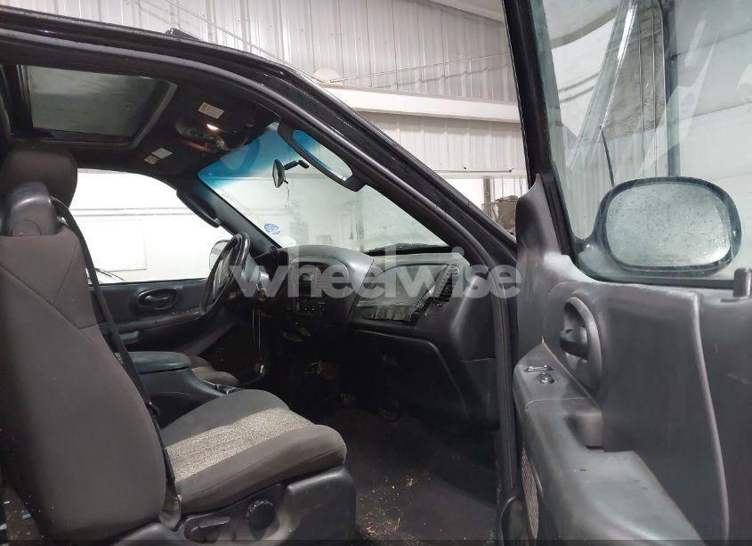 Photo 5 of 2003 Ford F-150 LARIAT/XL/XLT (VIN 1FTRX18L73NA93596)