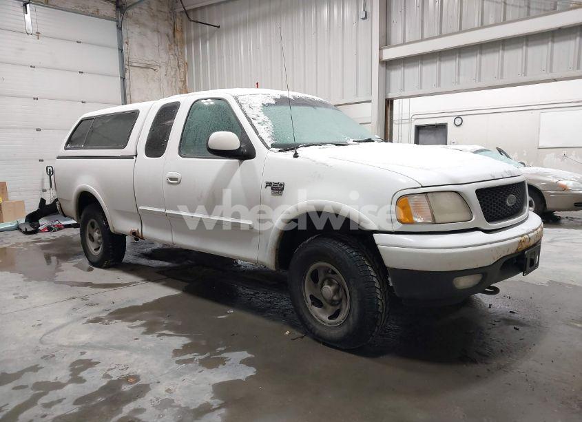 2000 Ford F-150 LARIAT/WORK SERIES/XL/XLT (VIN 1FTRX18L7YNA68432) main photo