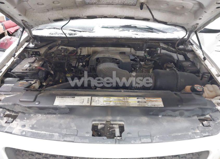 Photo 10 of 2000 Ford F-150 LARIAT/WORK SERIES/XL/XLT (VIN 1FTRX18L7YNA68432)