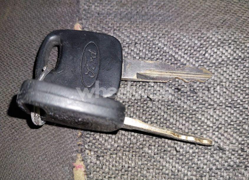 Photo 11 of 2000 Ford F-150 LARIAT/WORK SERIES/XL/XLT (VIN 1FTRX18L7YNA68432)