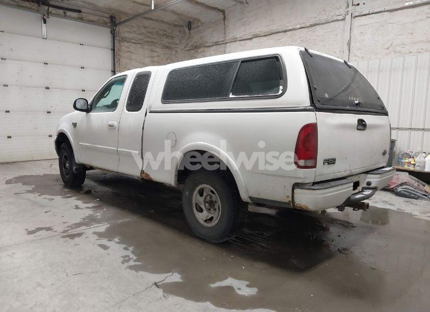 Photo 3 of 2000 Ford F-150 LARIAT/WORK SERIES/XL/XLT (VIN 1FTRX18L7YNA68432)