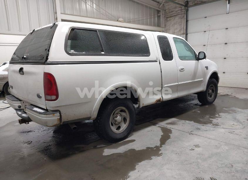 Photo 4 of 2000 Ford F-150 LARIAT/WORK SERIES/XL/XLT (VIN 1FTRX18L7YNA68432)