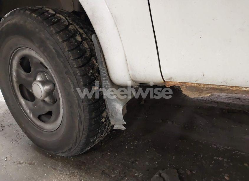 Photo 6 of 2000 Ford F-150 LARIAT/WORK SERIES/XL/XLT (VIN 1FTRX18L7YNA68432)