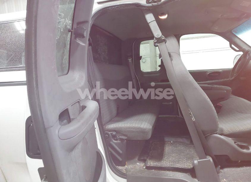 Photo 8 of 2000 Ford F-150 LARIAT/WORK SERIES/XL/XLT (VIN 1FTRX18L7YNA68432)