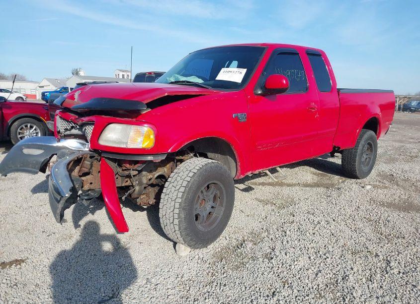 Photo 2 of 2000 Ford F-150 LARIAT/WORK SERIES/XL/XLT (VIN 1FTRX18L7YNA96604)