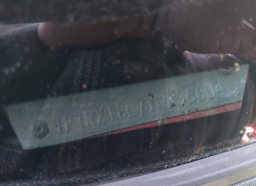 Photo 9 of 2000 Ford F-150 LARIAT/WORK SERIES/XL/XLT (VIN 1FTRX18L7YNA96604)