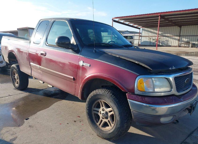 2003 Ford F-150 LARIAT/XL/XLT (VIN 1FTRX18L83NB66670) main photo