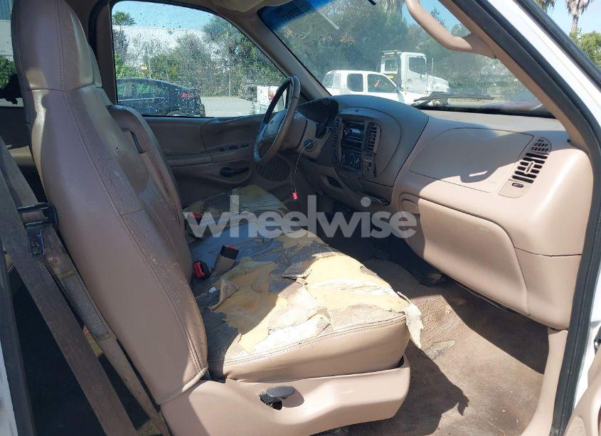 Photo 5 of 1998 Ford F-150 LARIAT/STANDARD/XL/XLT (VIN 1FTRX18L8WKA86341)