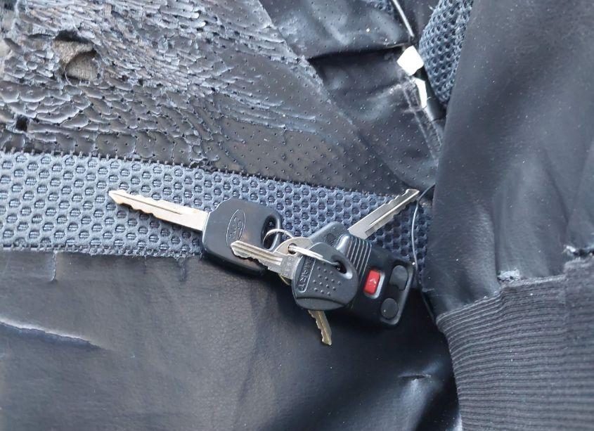 Photo 11 of 2000 Ford F-150 LARIAT/WORK SERIES/XL/XLT (VIN 1FTRX18L8YNA42714)