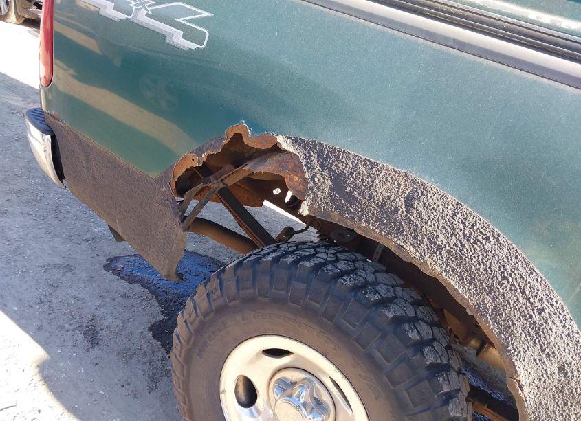 Photo 6 of 2000 Ford F-150 LARIAT/WORK SERIES/XL/XLT (VIN 1FTRX18L8YNA42714)