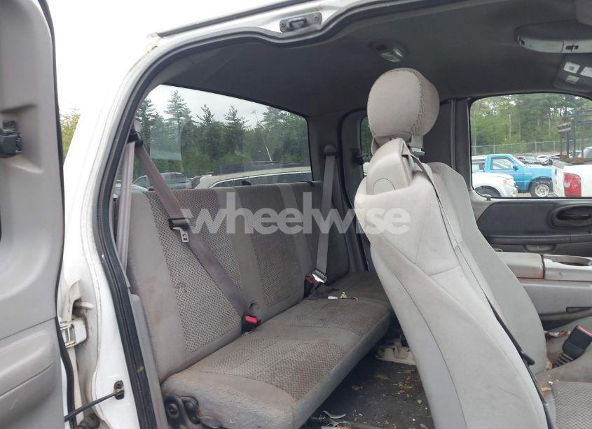 Photo 8 of 2002 Ford F-150 LARIAT/XL/XLT (VIN 1FTRX18L92NB61413)