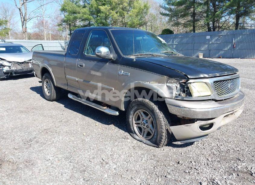2003 Ford F-150 LARIAT/XL/XLT (VIN 1FTRX18L93NA46053) main photo