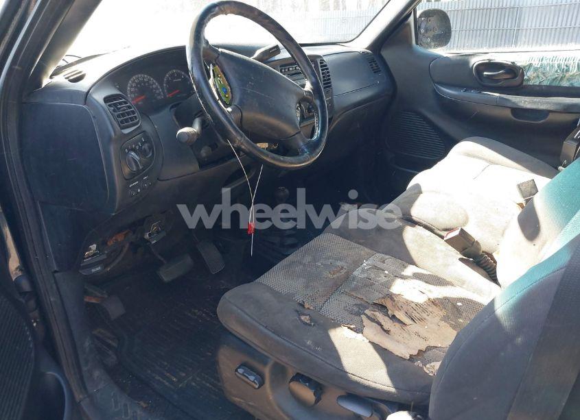 Photo 5 of 2003 Ford F-150 LARIAT/XL/XLT (VIN 1FTRX18L93NA46053)