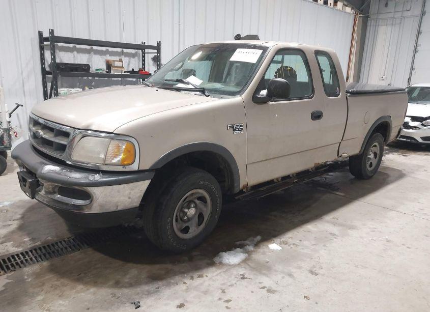 Photo 2 of 1998 Ford F-150 LARIAT/STANDARD/XL/XLT (VIN 1FTRX18L9WNA20301)