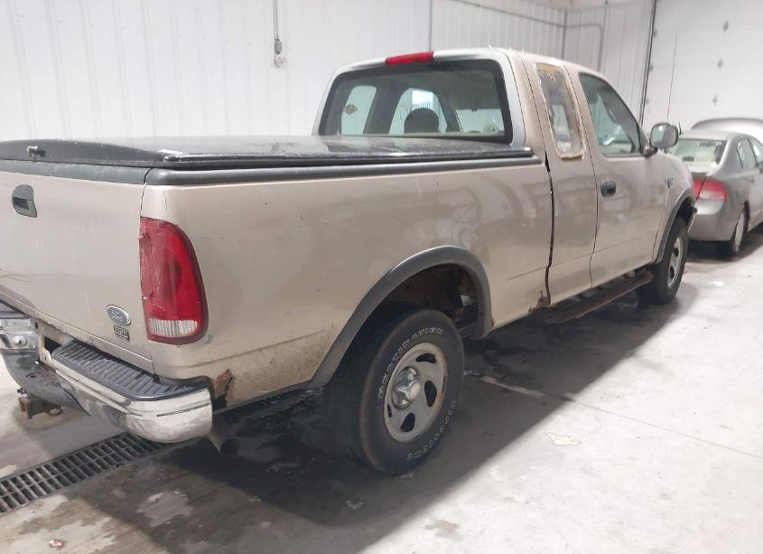 Photo 4 of 1998 Ford F-150 LARIAT/STANDARD/XL/XLT (VIN 1FTRX18L9WNA20301)