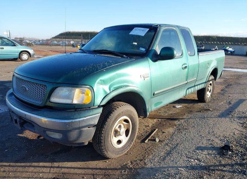 Photo 2 of 1999 Ford F-150 LARIAT/XL/XLT (VIN 1FTRX18L9XKB66555)