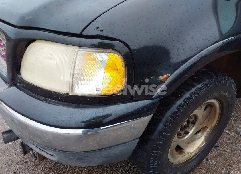 Photo 6 of 2000 Ford F-150 LARIAT/WORK SERIES/XL/XLT (VIN 1FTRX18LXYNA76850)