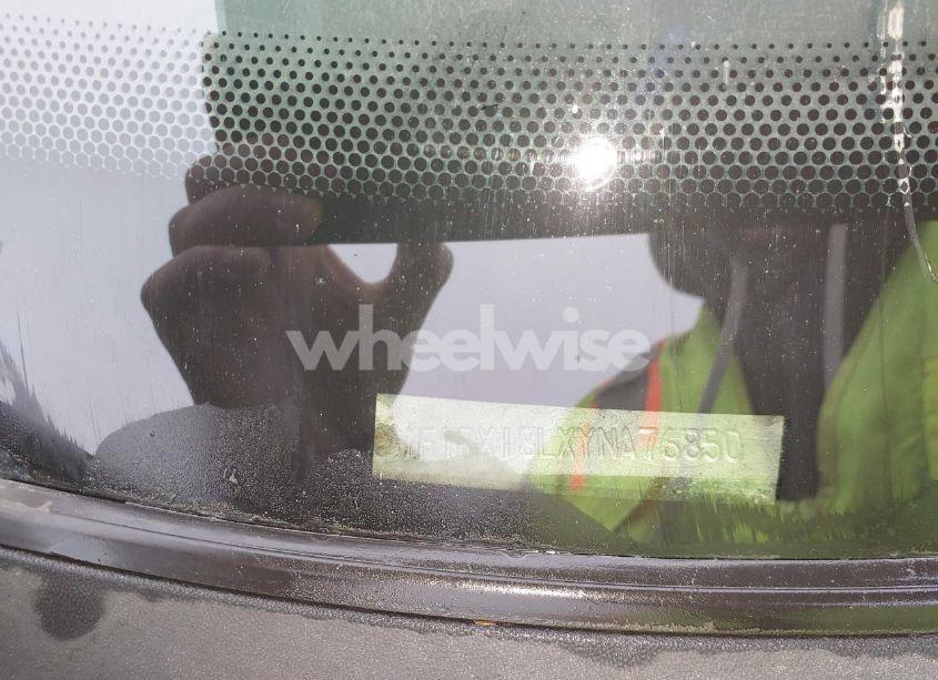 Photo 9 of 2000 Ford F-150 LARIAT/WORK SERIES/XL/XLT (VIN 1FTRX18LXYNA76850)