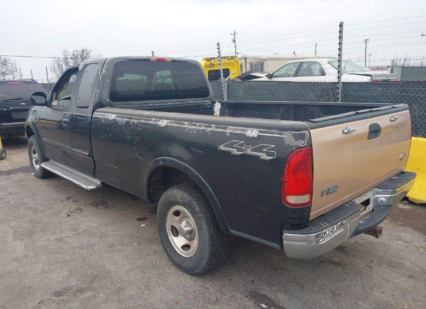 Photo 3 of 2000 Ford F-150 LARIAT/WORK SERIES/XL/XLT (VIN 1FTRX18W3YKB11143)