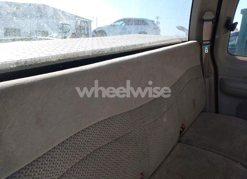 Photo 8 of 2000 Ford F-150 LARIAT/WORK SERIES/XL/XLT (VIN 1FTRX18W3YNA68213)