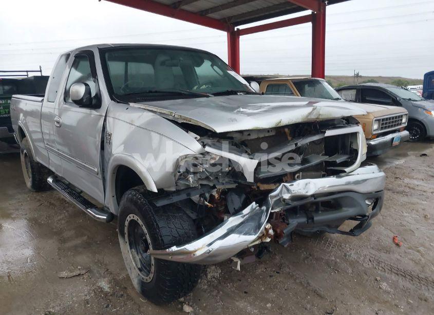 2003 Ford F-150 LARIAT/XL/XLT (VIN 1FTRX18W53NA09107) main photo