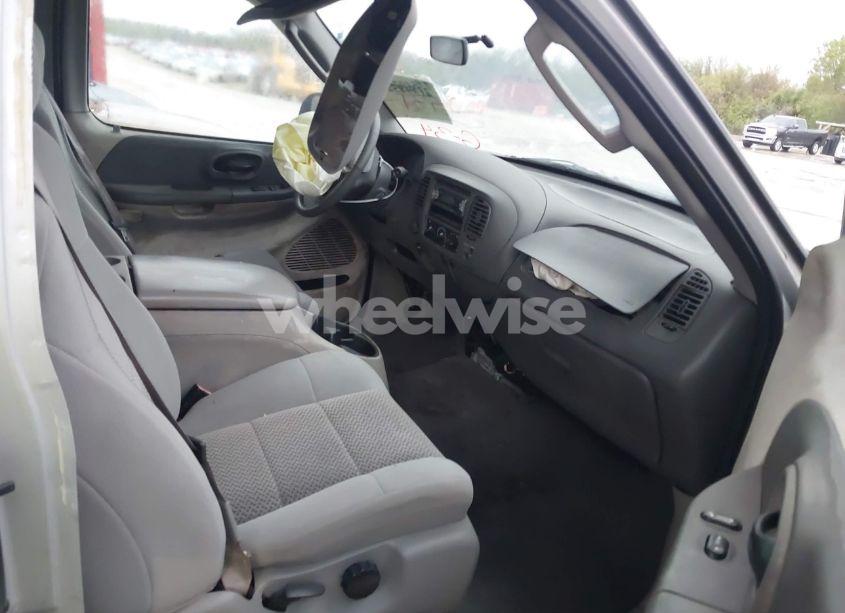 Photo 5 of 2003 Ford F-150 LARIAT/XL/XLT (VIN 1FTRX18W53NA09107)