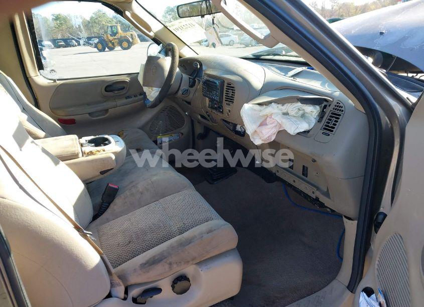 Photo 5 of 2003 Ford F-150 LARIAT/XL/XLT (VIN 1FTRX18W53NB33250)