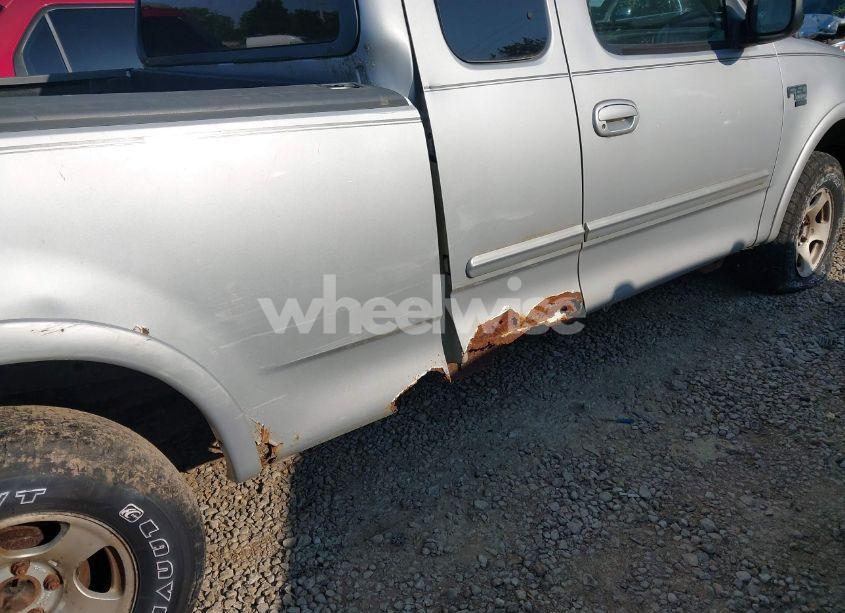 Photo 12 of 2002 Ford F-150 LARIAT/XL/XLT (VIN 1FTRX18W62NB00062)