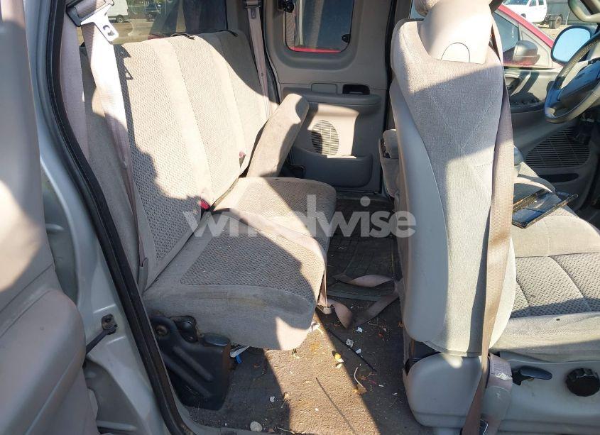 Photo 8 of 2002 Ford F-150 LARIAT/XL/XLT (VIN 1FTRX18W62NB00062)